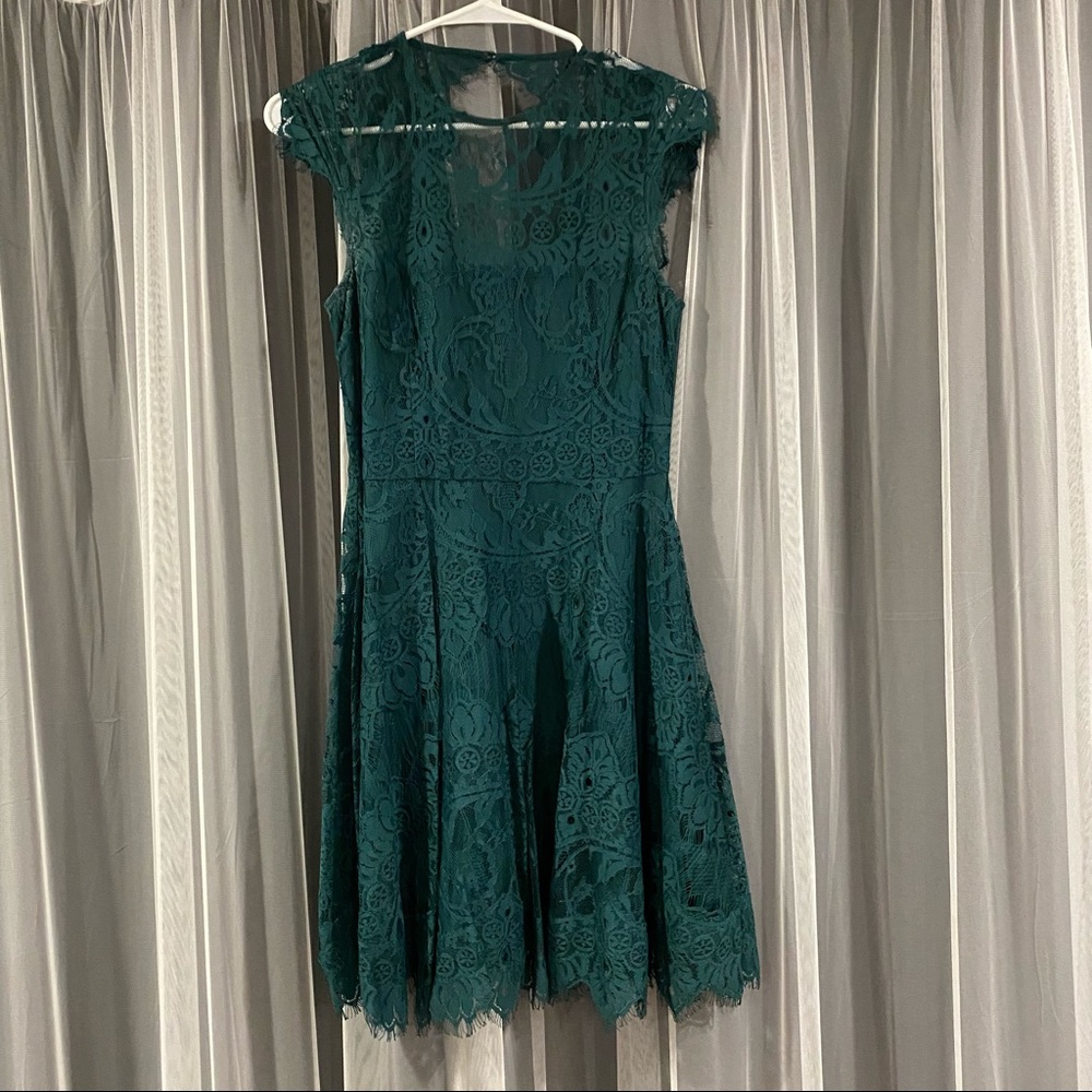 BB Dakota Green lace dress